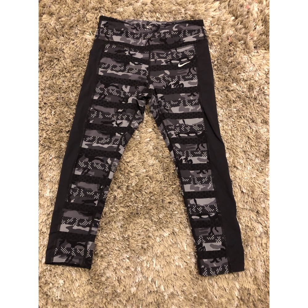 || Nike Gray Camo Dri-Fit Pant ||